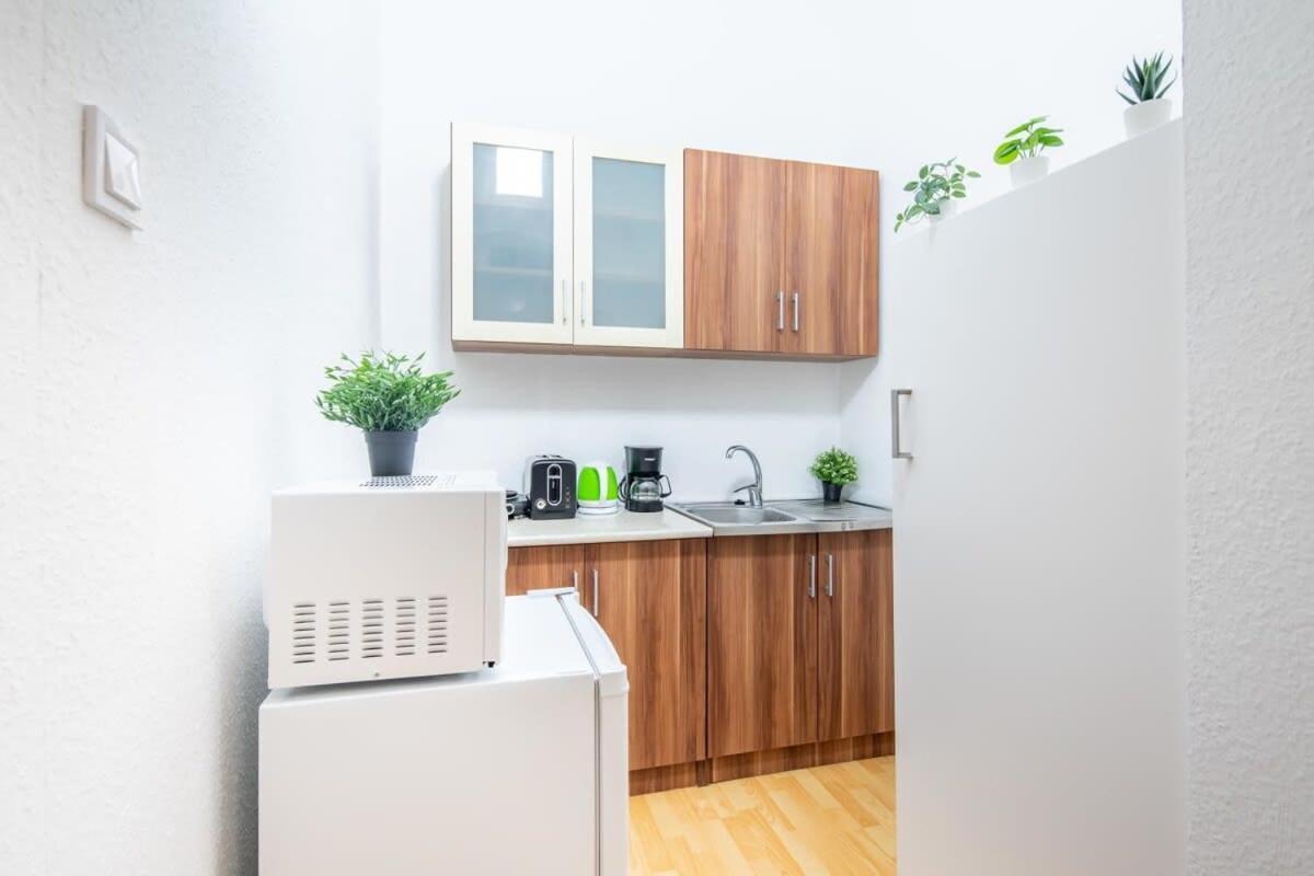 Very Central Convenient Flat บูดาเปสต์ ภายนอก รูปภาพ